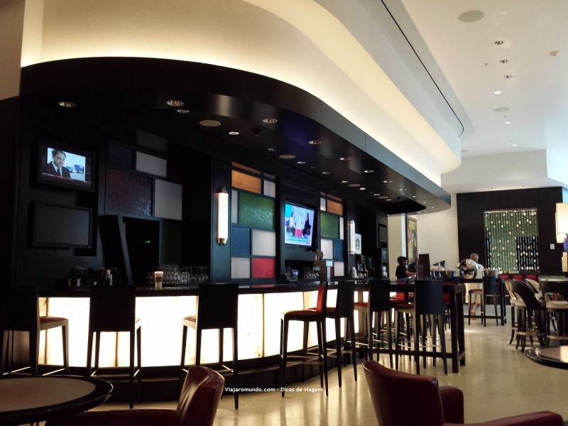 Bar no lobby do hotel - Marriott Gateway