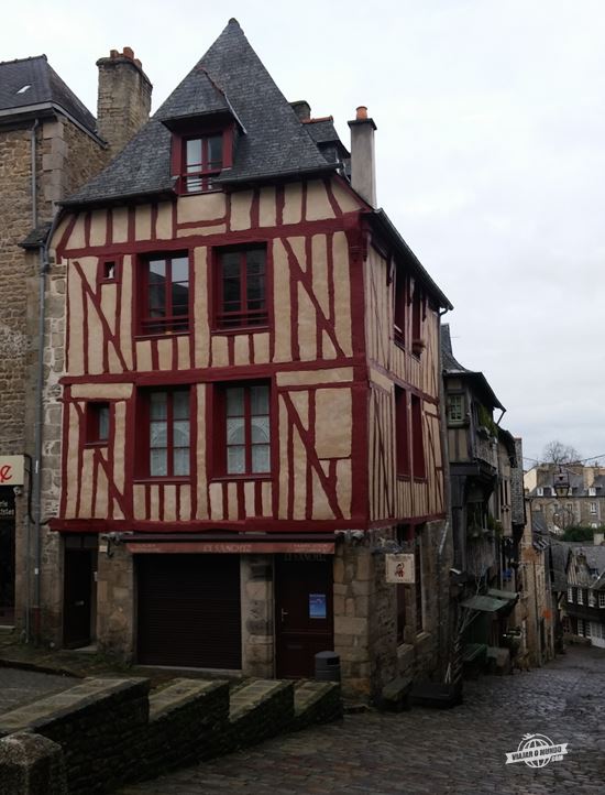 Dinan