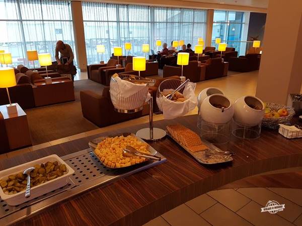 Lanches e bebidas - KLM Crown Lounge Amsterdam