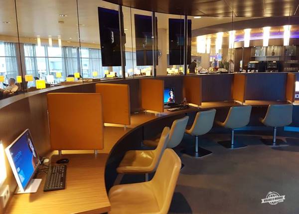 Business Center - KLM Crown Lounge Amsterdam