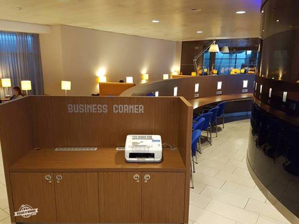 Business Center - KLM Crown Lounge Amsterdam