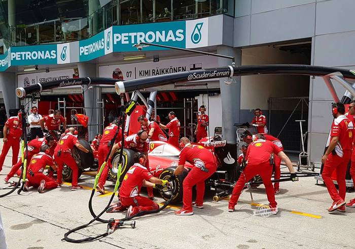 Pit Lane Walk - Equipes treinando Pit Stop