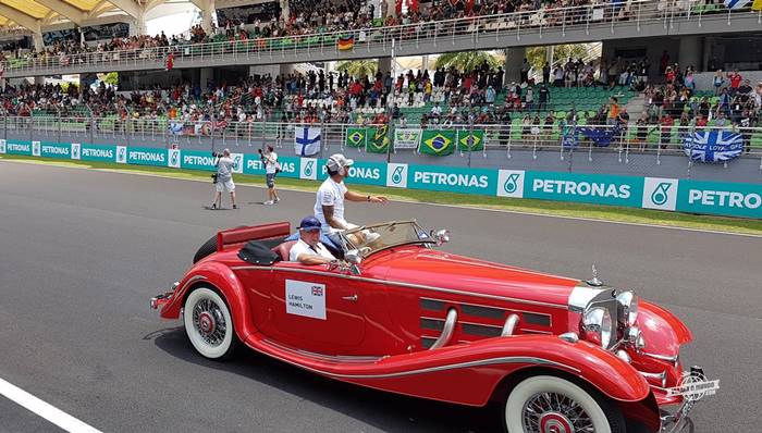 Drivers parade