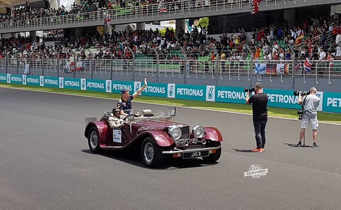 Drivers parade