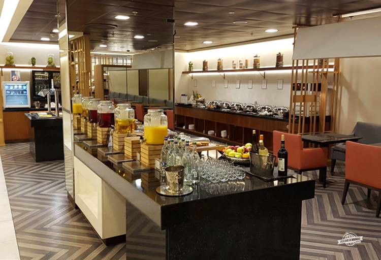 Bebidas - Sala VIP SilverKris Lounge Singapore em Heathrow