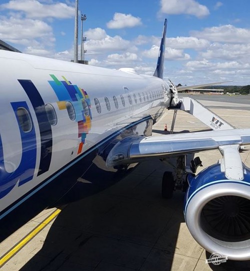 Como E Voar Espaco Azul Embraer 195 Bsb Gru Blog