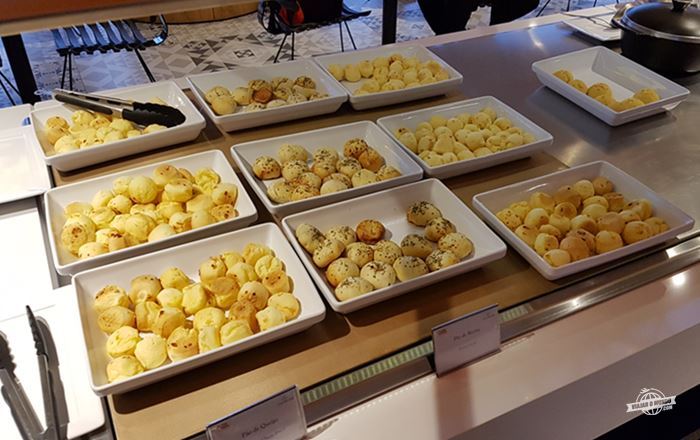 Buffet - Gol Premium Lounge Doméstico do Aeroporto de Guarulhos