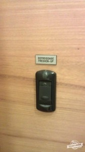 Interruptor do serviço de passagem de roupas