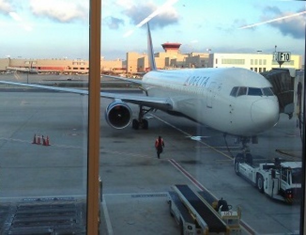 Como é voar na Classe Econômica do novo Boeing 767 da Delta Airlines