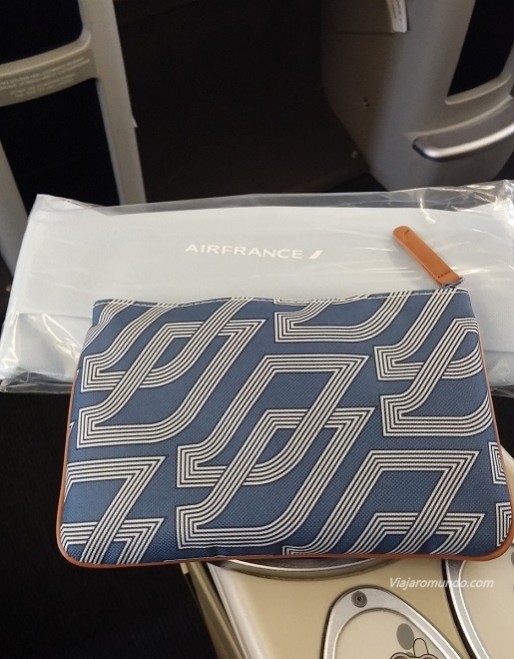 Amenity Kit - voo AF 457