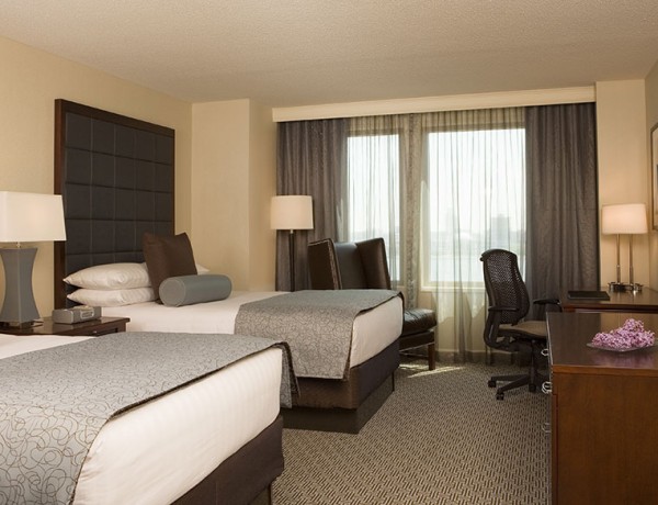 Hilton Philadelphia at Penn’s Landing