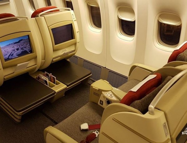 Como é voar na Classe Executiva do Boeing 777 da LATAM (Paris – São Paulo)