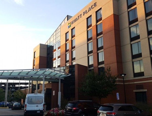 Hospedagem no Hyatt Place Herndon/Dulles Airport-East