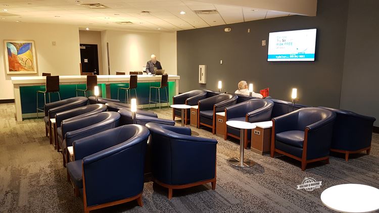 Ambiente próximo à recepção - Delta Sky Club do Aeroporto de Dallas