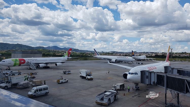 Aeronaves das cias aéreas europeias reunidas no pátio do terminal 3 de Guarulhos