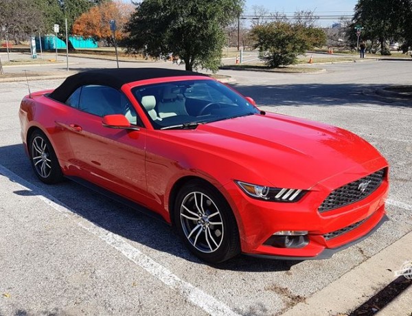 Alugando um Mustang conversível nos EUA