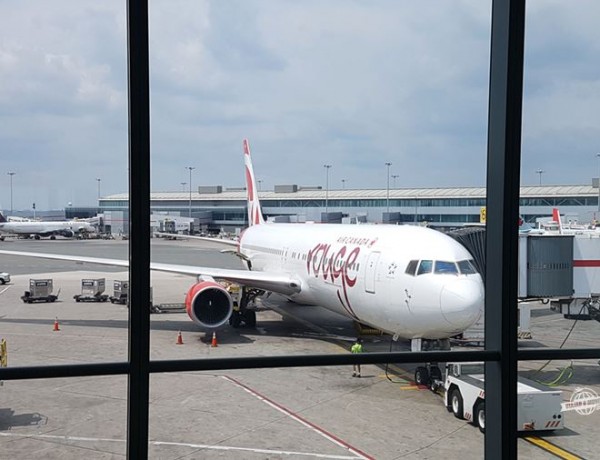 Executiva Low Cost – Como é voar na Classe Premium do 767 da Air Canada Rouge