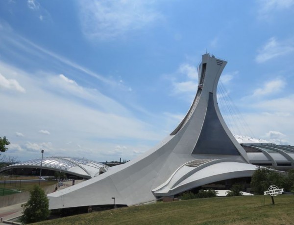 Ônibus Expresso 747 – Como ir do Aeroporto Internacional Pierre Elliott Trudeau para Montreal