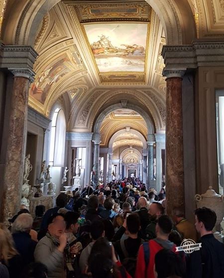 Mar de pessoas nos Museus do Vaticano! Blog Viajar o Mundo. Dicas imperdíveis de Roma.