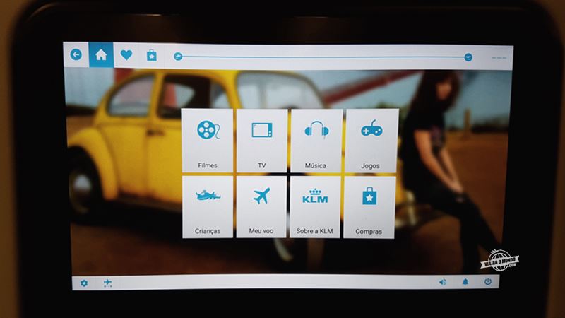 Opções do sistema de entretenimento - Economy Comfort do A330 da KLM. Blog Viajar o Mundo