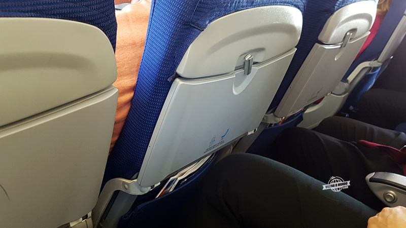 Espaço para as pernas - Classe Econômica do 737 da KLM. Blog Viajar o Mundo