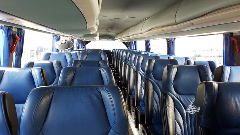 Interior do ônibus da Regiojet - Ônibus entre Viena e Bratislava. Blog Viajar o Mundo