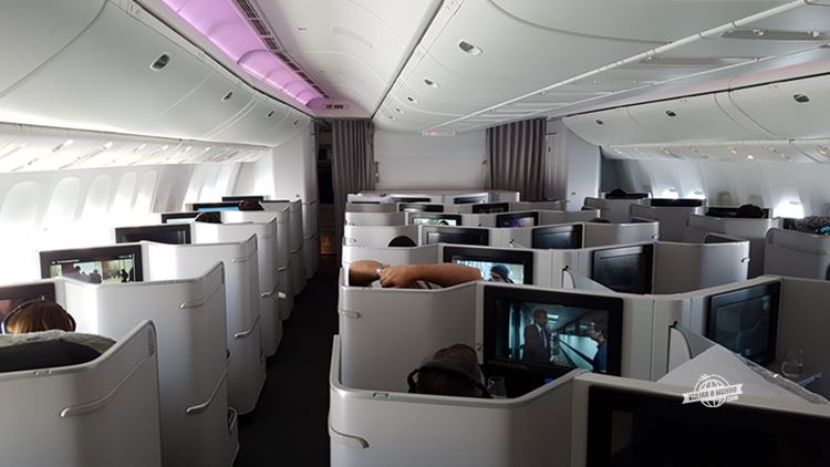 Classe Executiva do Boeing 77W da Air Canada. Blog Viajar o Mundo.