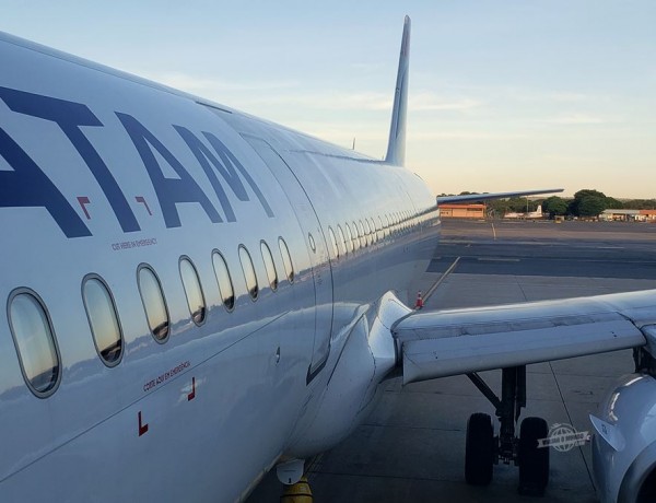 Como é voar na Premium Economy do A321 da Latam